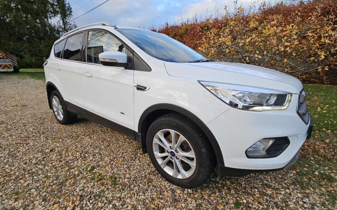 Ford Kuga 2.0 TDCi 180 BHP AWD Titanium model 2017 (17 plate) 5 door, 6 speed manual. White exterior with dark grey cloth/Salerno leather seats. 2 owners, 75,900 miles, FSH. £8,495
